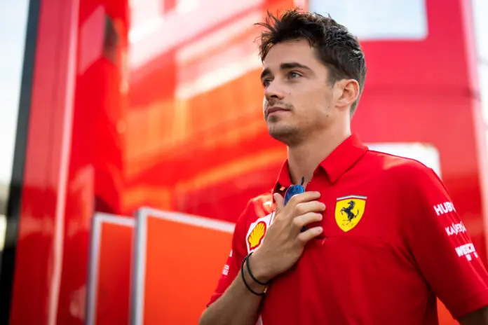 #EssereFerrari è cuore e follia