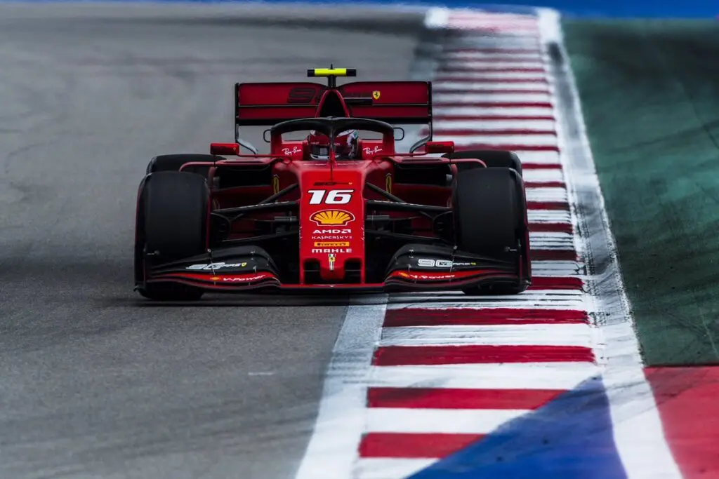 Vettel: troppi esperimenti fatti sulla SF90...