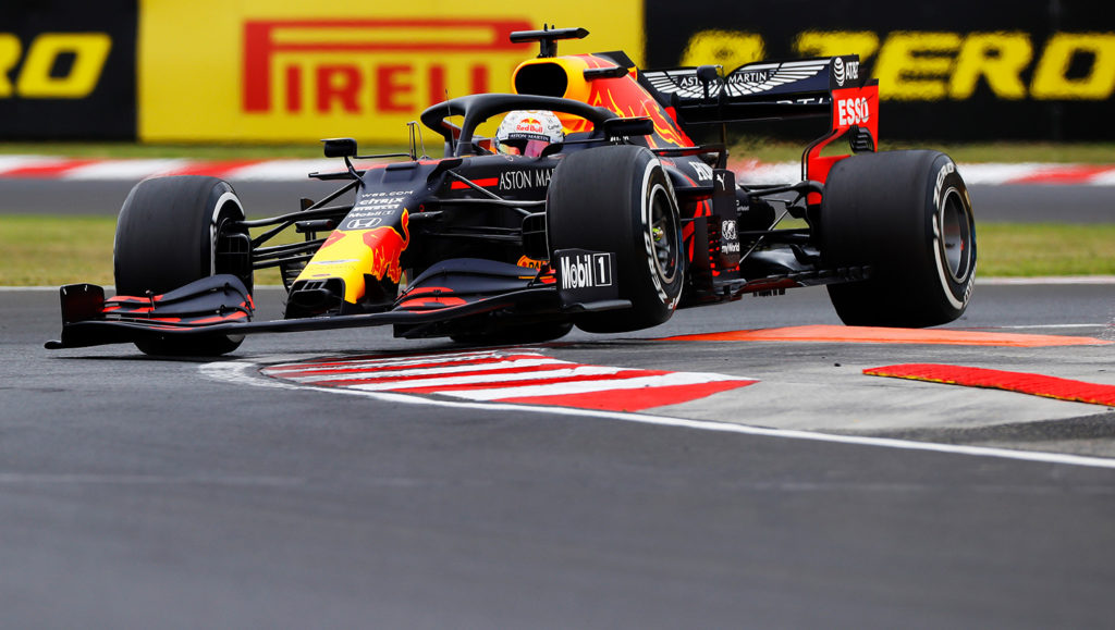 Verstappen alla guida della RB16 all'Hungaroring