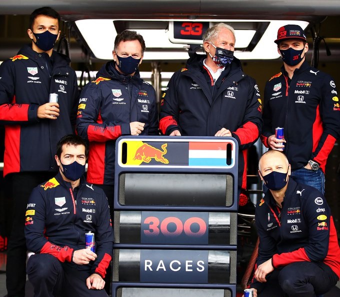 Verstappen: stavolta le critiche arrivano dalla squadra...